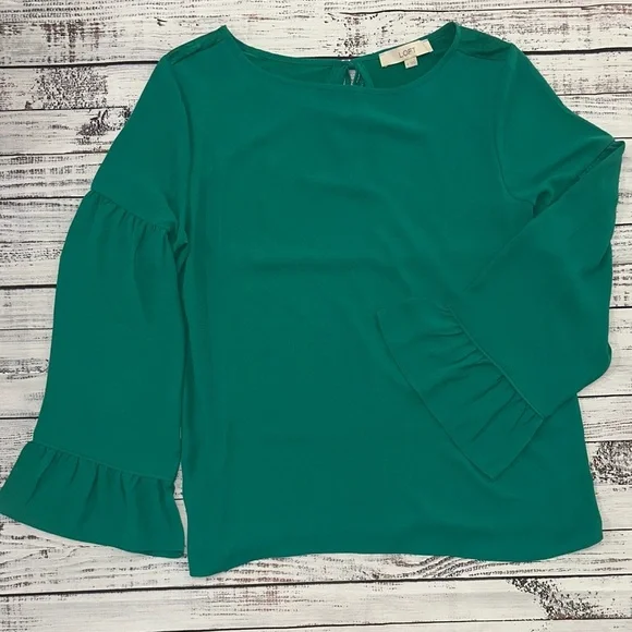 LOFT Vibrant Green Blouse with Bell Sleeves Sz. M - Picture 3 of 8